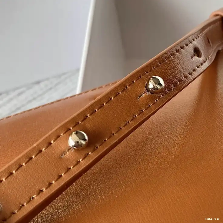 Fashionrepsfam ru Bag 2209SW0024 Givenchy 0810